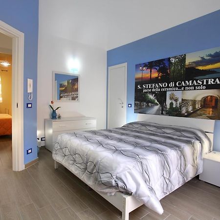 B&B La Grande Mela Santo Stefano di Camastra Eksteriør bilde